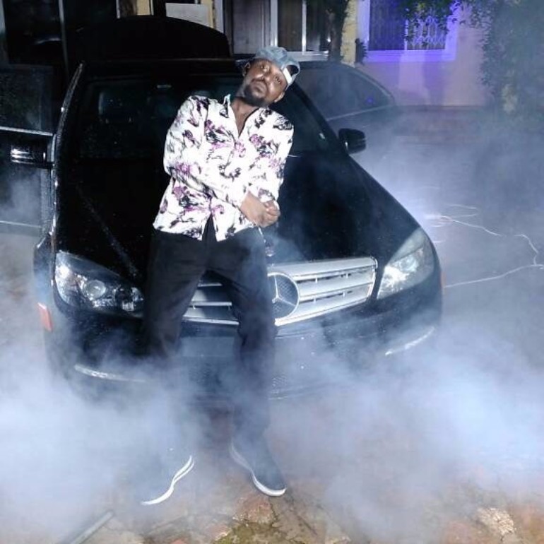 PHOTO: Yaa Pono Unveils New Benz Ride As He Takes A Shot At 'Gbee Naabu ...