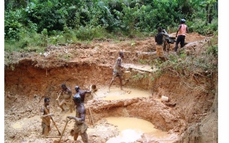 ‘You Have Two Weeks To Leave Or Face The Law’ – Ashanti Regional Minister Gives Illegal Miners Final Warning